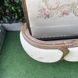 Basket bed and its two armchairs