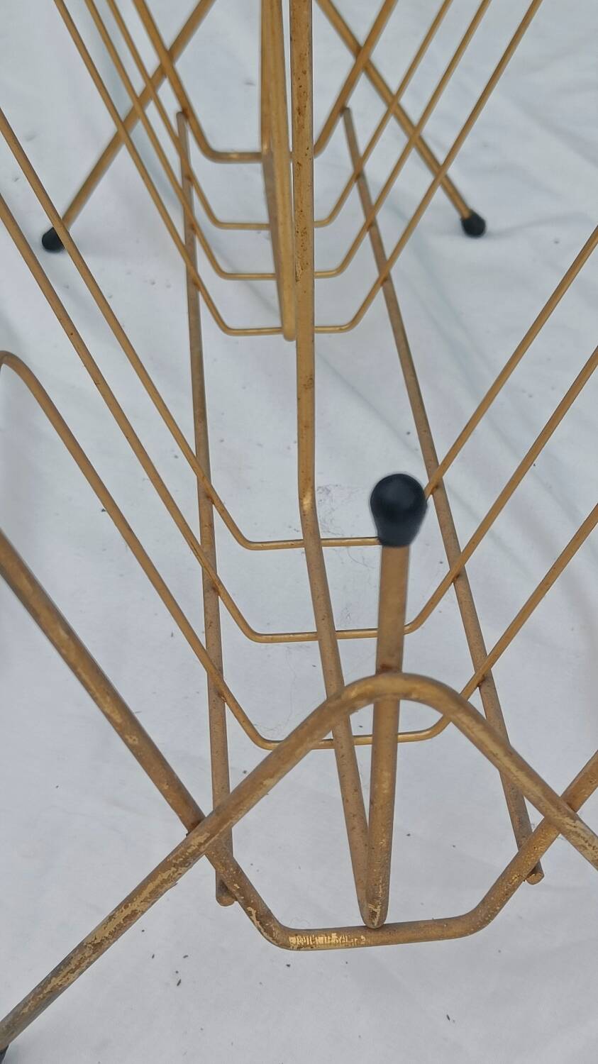 Vintage vinyl magazine rack