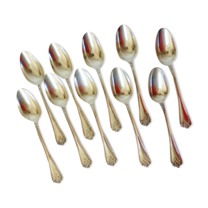 10 cuillères à soupe