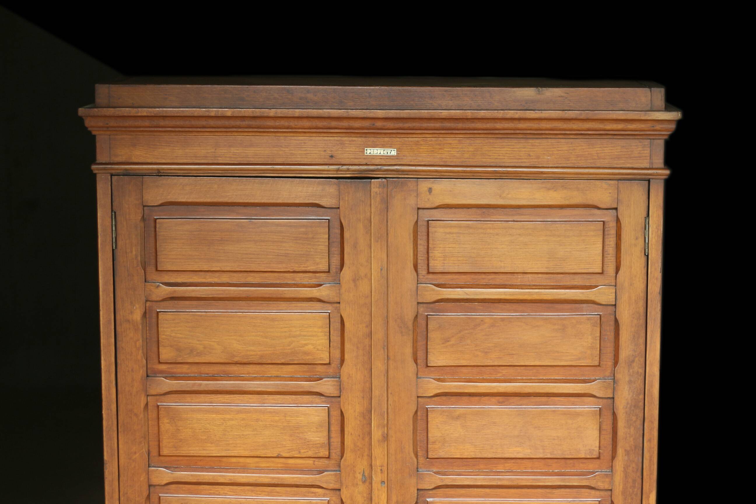 Notary's cabinet PERFECTA in walnut. Restored (circa 1930)