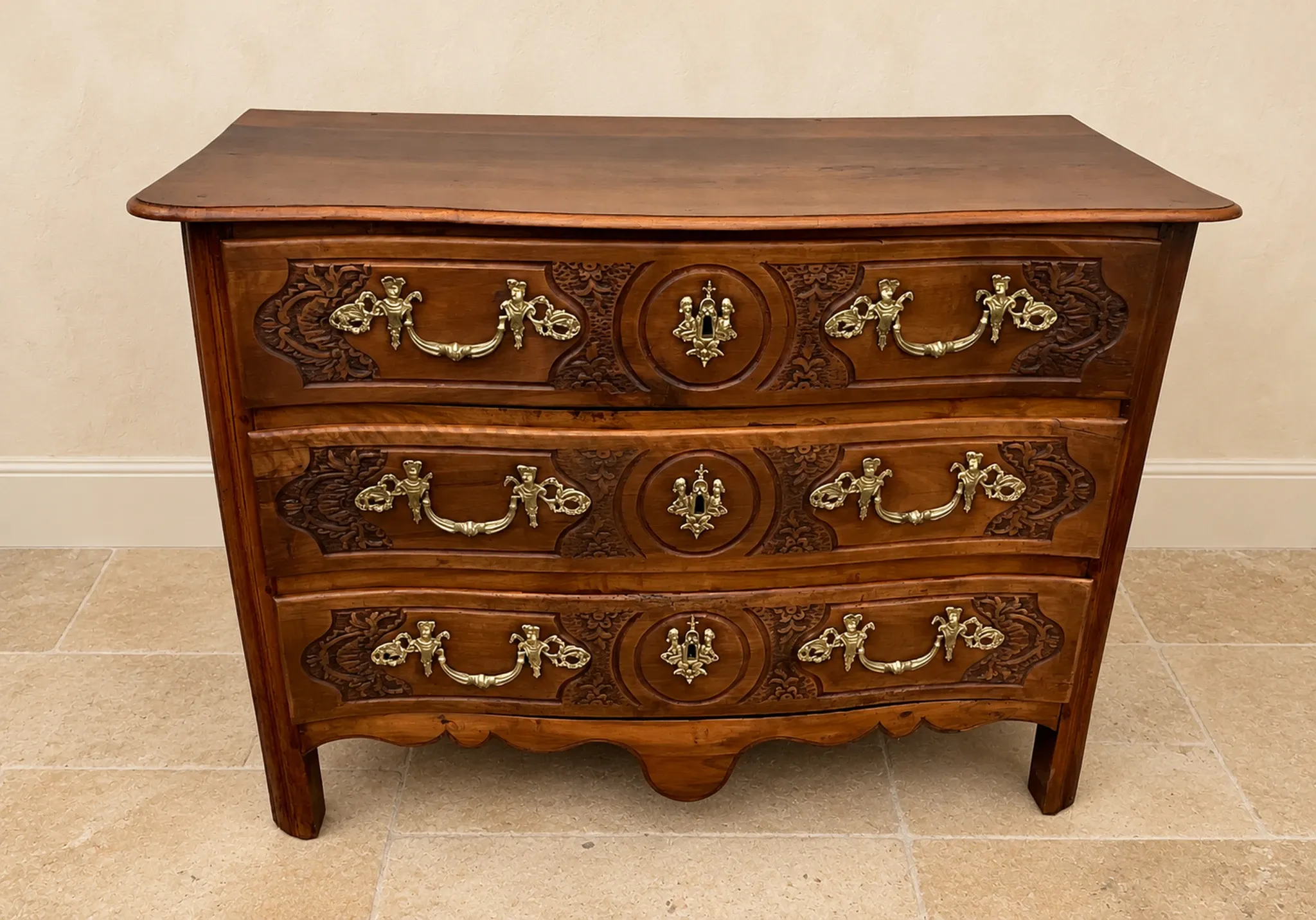 Louis XV walnut commode, 18th century