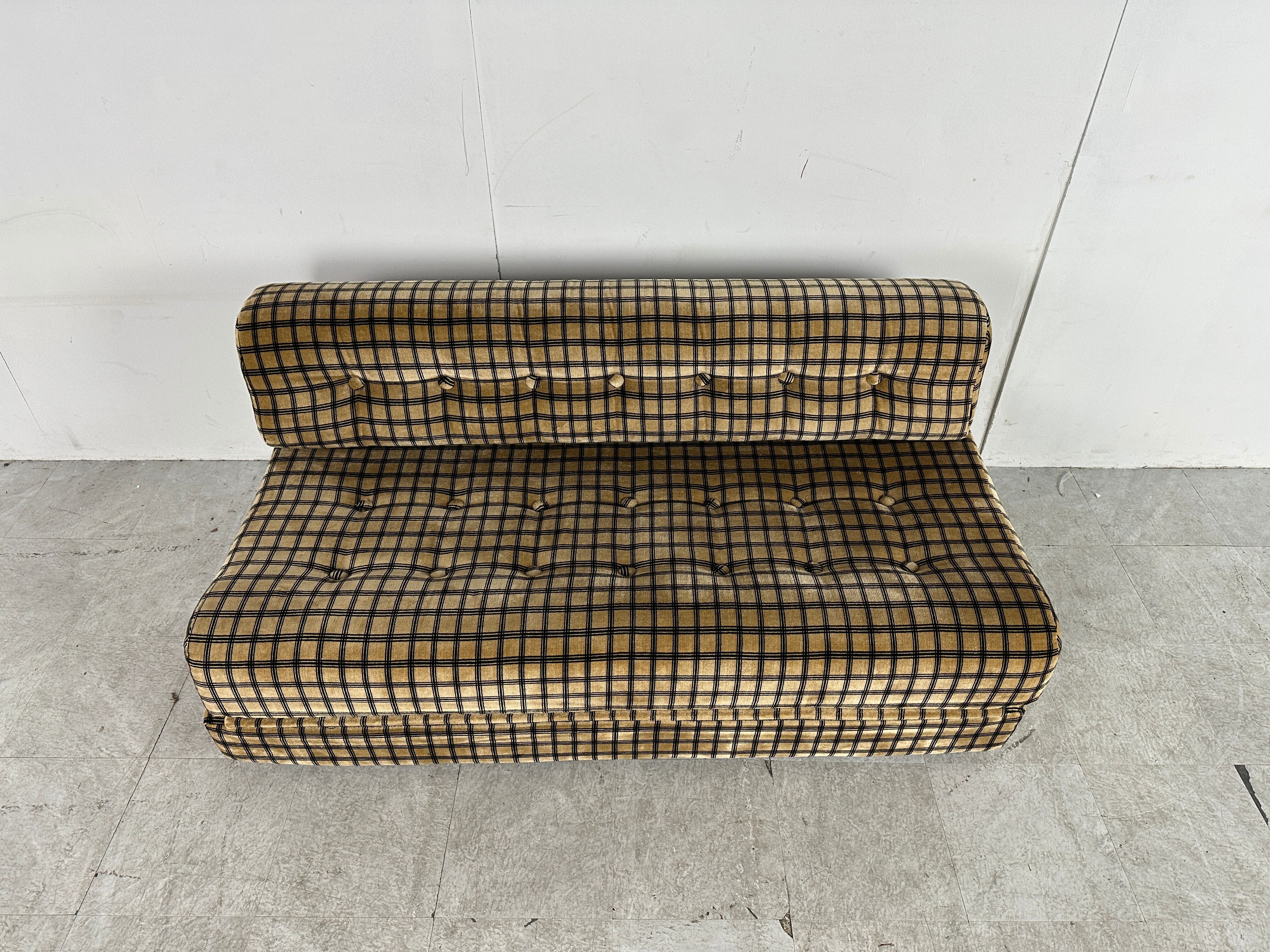 Vintage italian daybed, 1970s