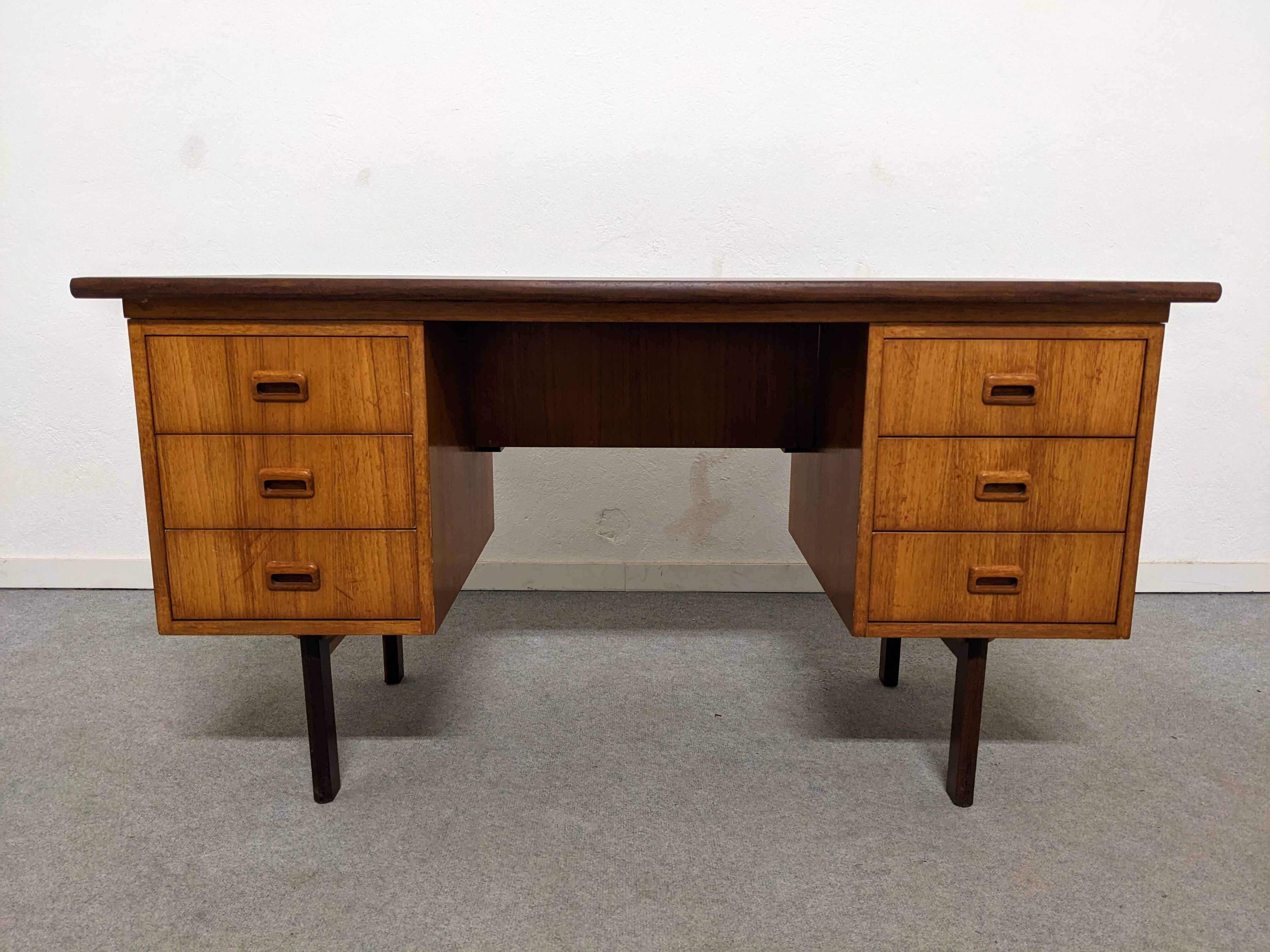 Scandinavian double-sided teak desk from the 50s/60s