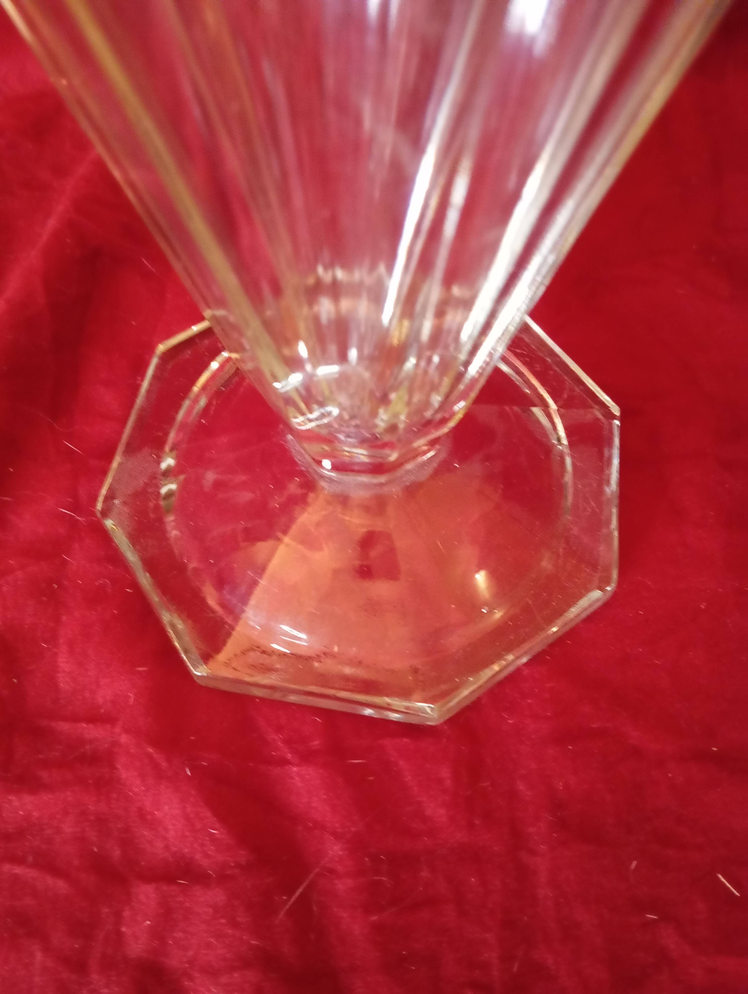 ART DECO GLASS VASE