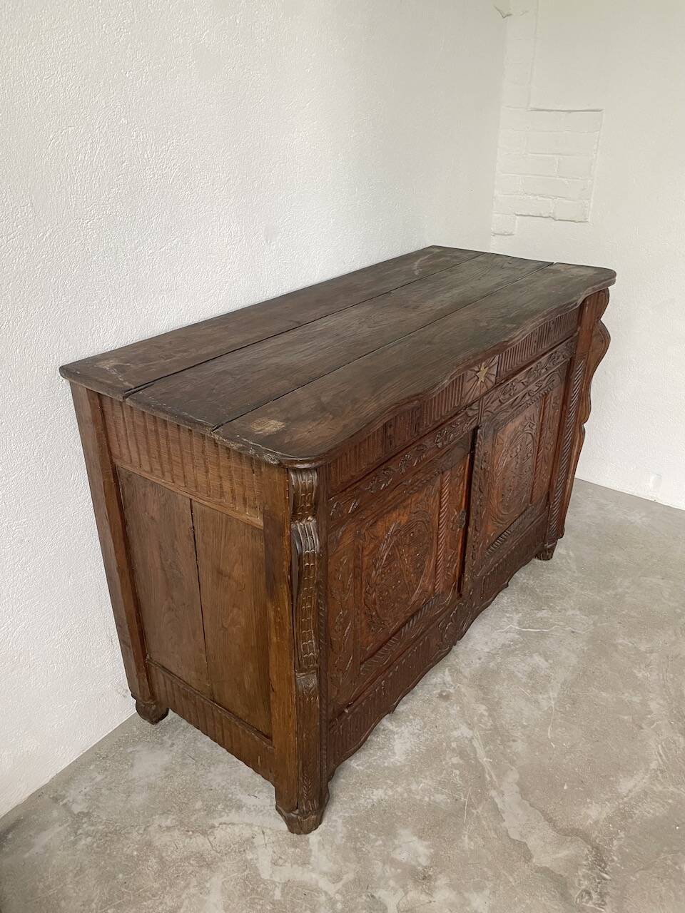 Auvergne brutalist folk art furniture 1890