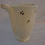 Cafetière, verseuse ancienne en faïence de Gien, modèle Valence