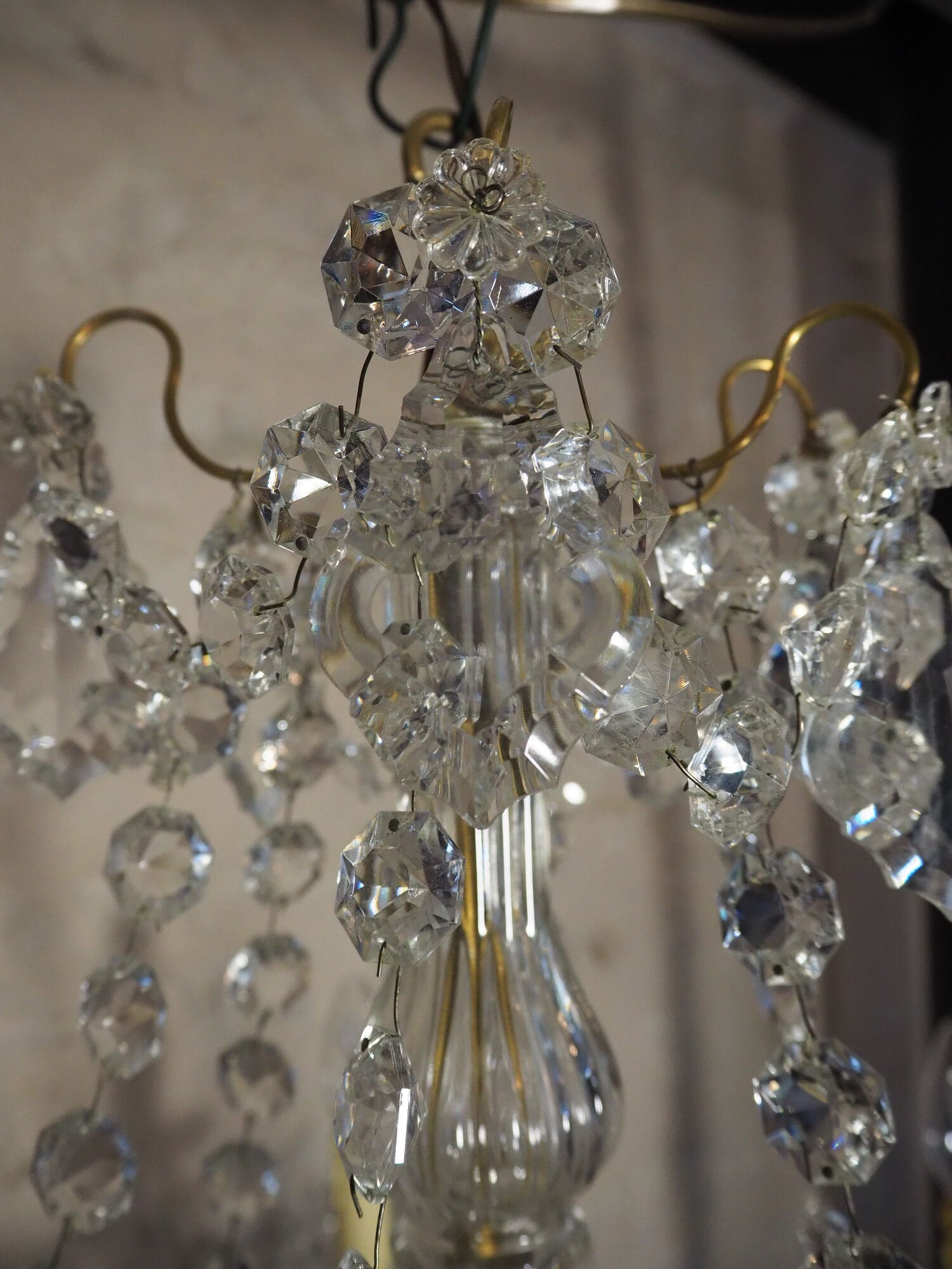 Ancient bronze and pampilles chandeliers with facets and crystal cups - old style - 6 fires