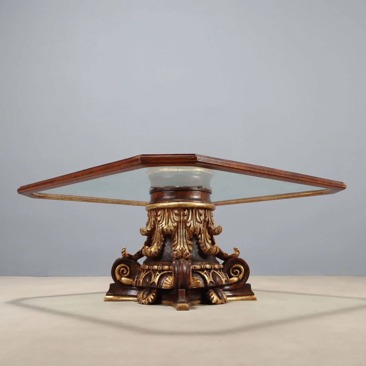Table basse ancienne en verre et bois, Italie, XXe siècle
