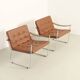 Paire de fauteuils de style safari avec accoudoirs en sangles de cuir, 1960