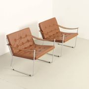 Paire de fauteuils de style safari avec accoudoirs en sangles de cuir, 1960
