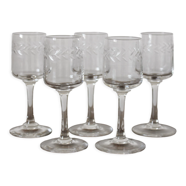 5 verres à pied à digestif en cristal gravé frise feuilles de lauriers