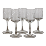 5 crystal digestive stemmed glasses engraved with laurel leaf frieze