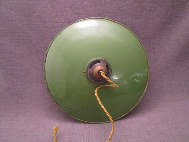 Old suspension in green enamelled sheet metal