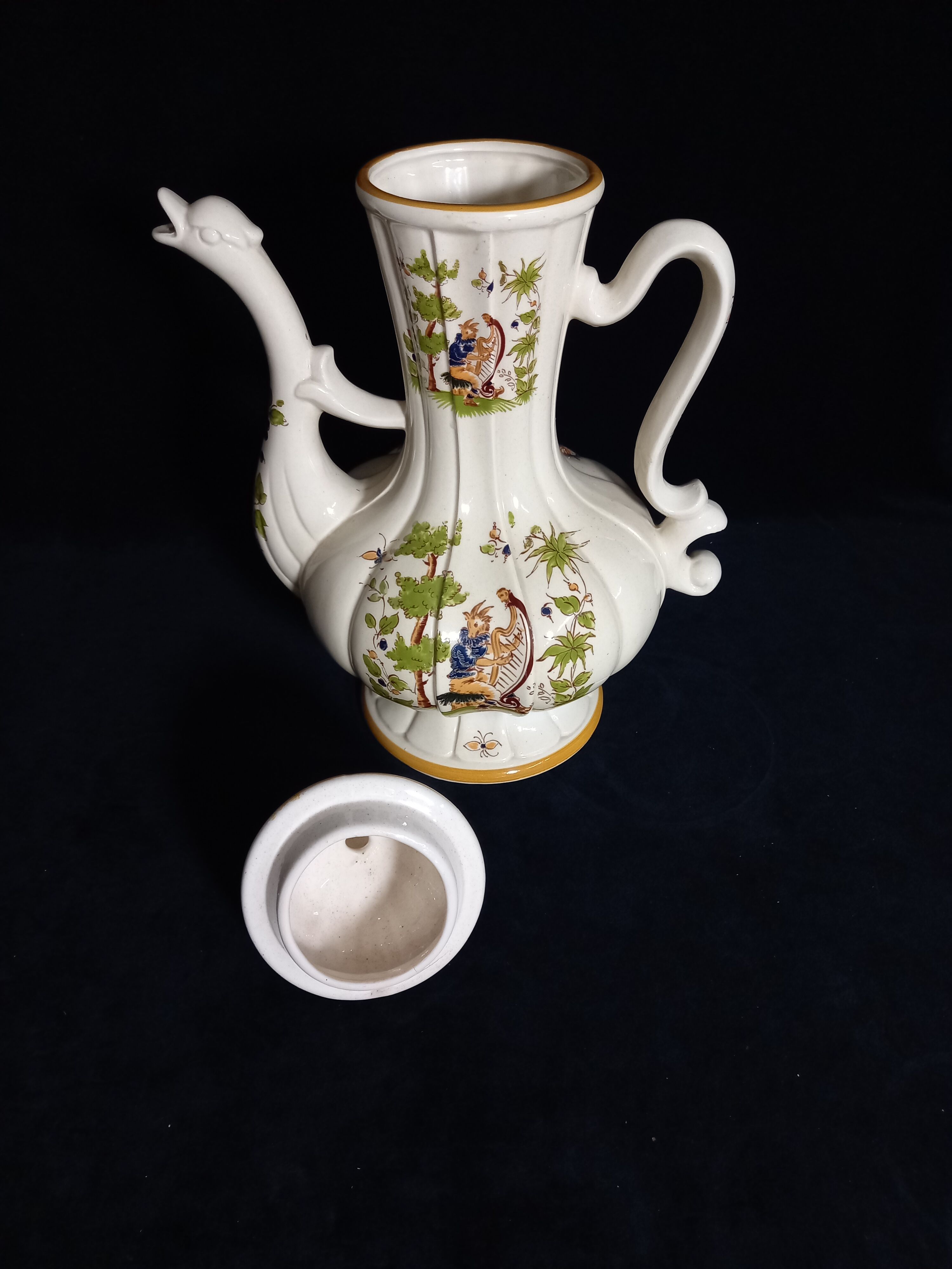 Faience ewer with dragon's head spout - decor 'vieux moustier'