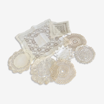 Lace placemats