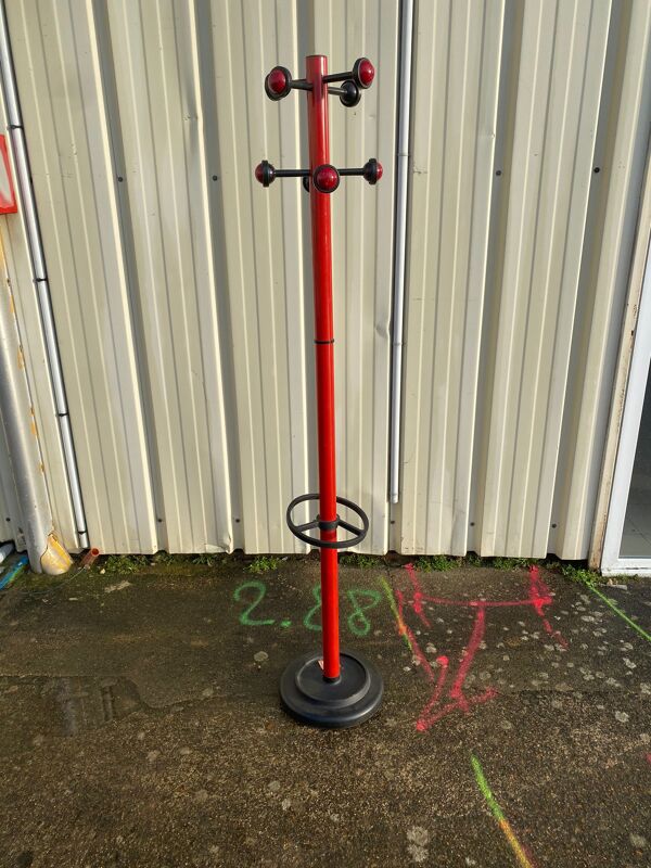 Porte manteau 1970 rouge vintage