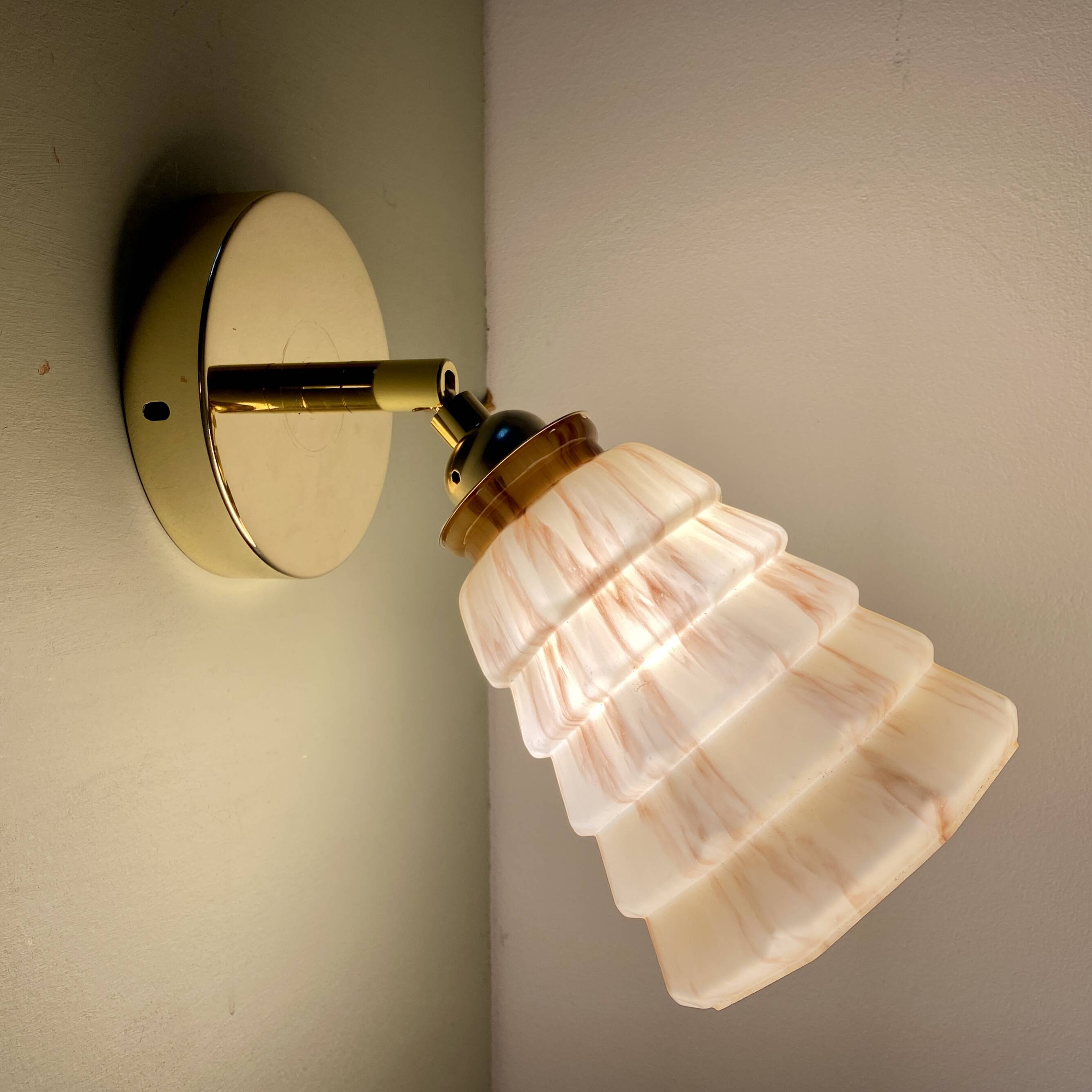 Vintage tulip wall lamp in marbled effect Clichy glass