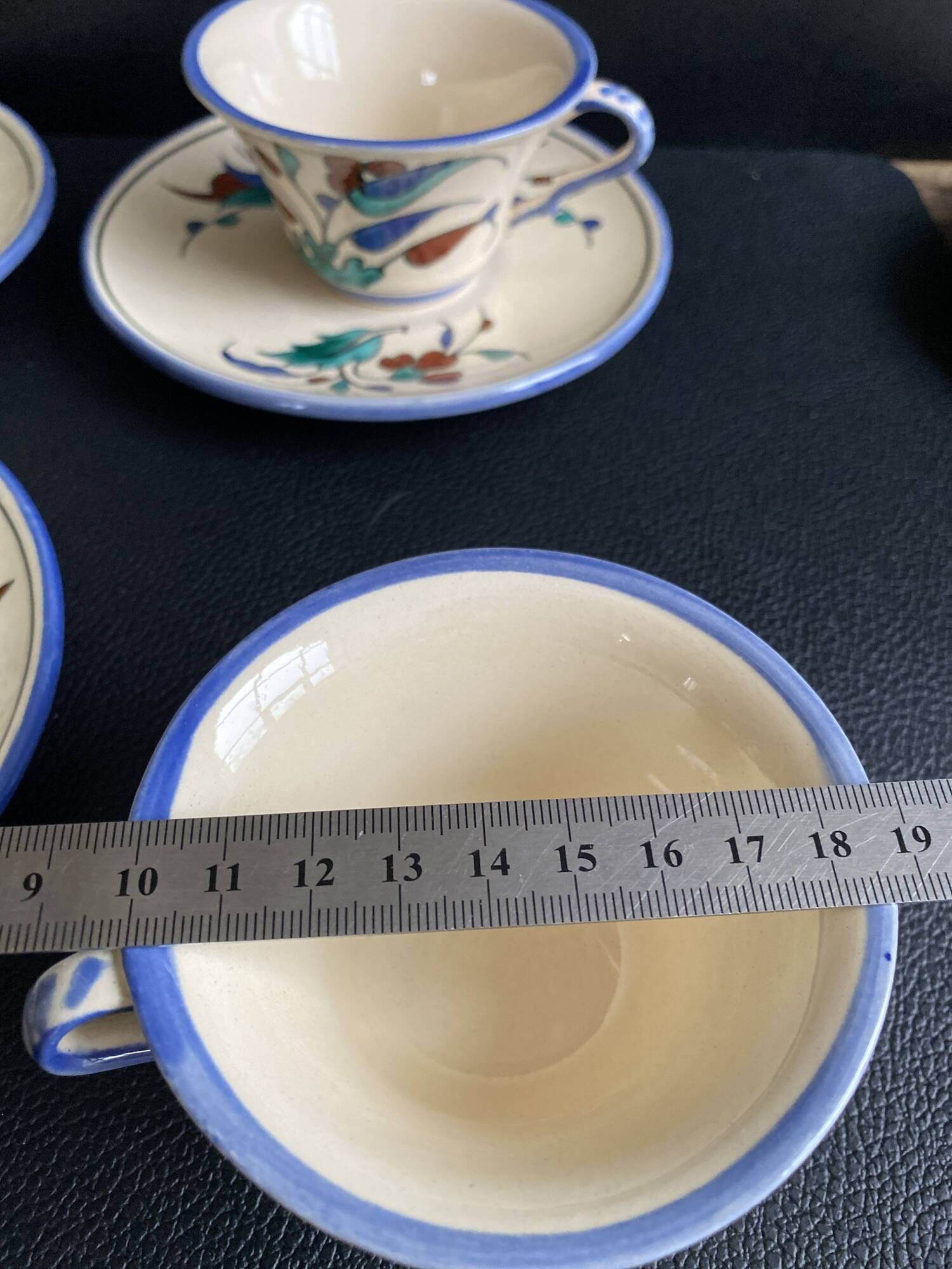 Set of 4 handmade cups and saucers – Hand-painted – Izni style