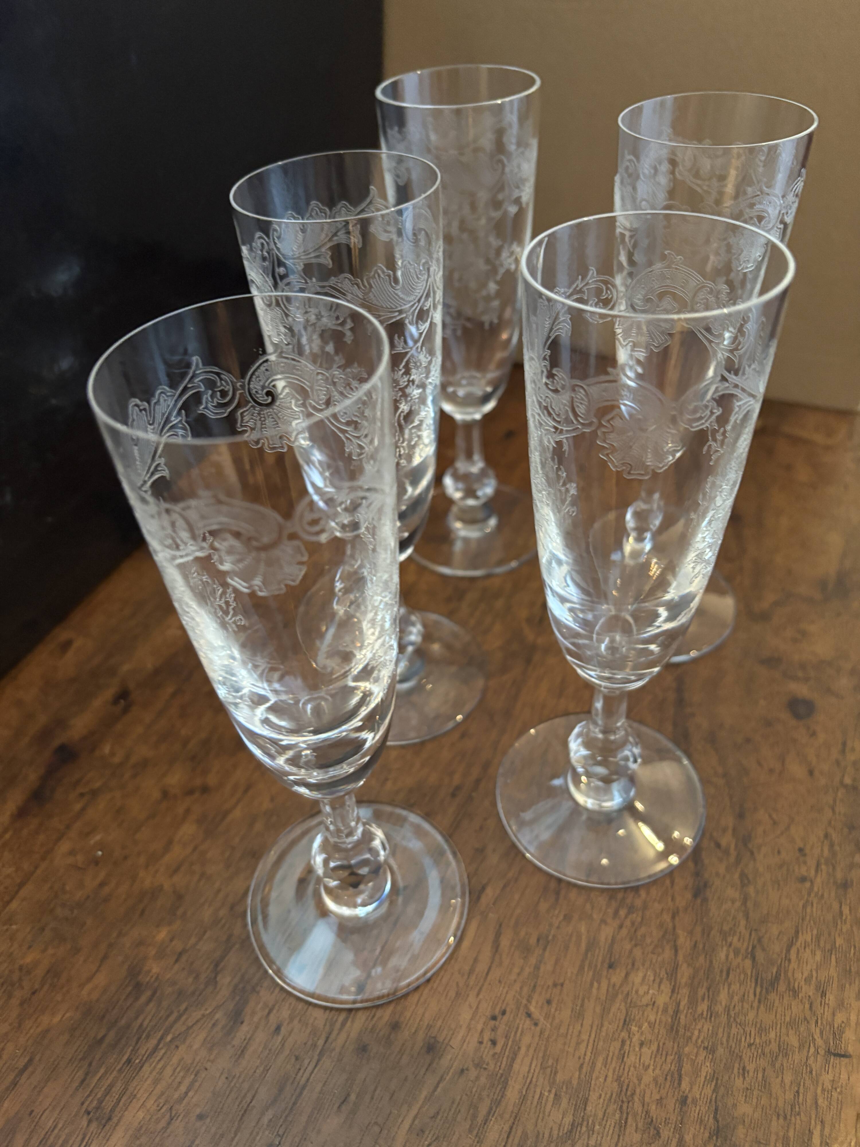 5 crystal champagne flutes from Saint-Louis – antique floral engraved model