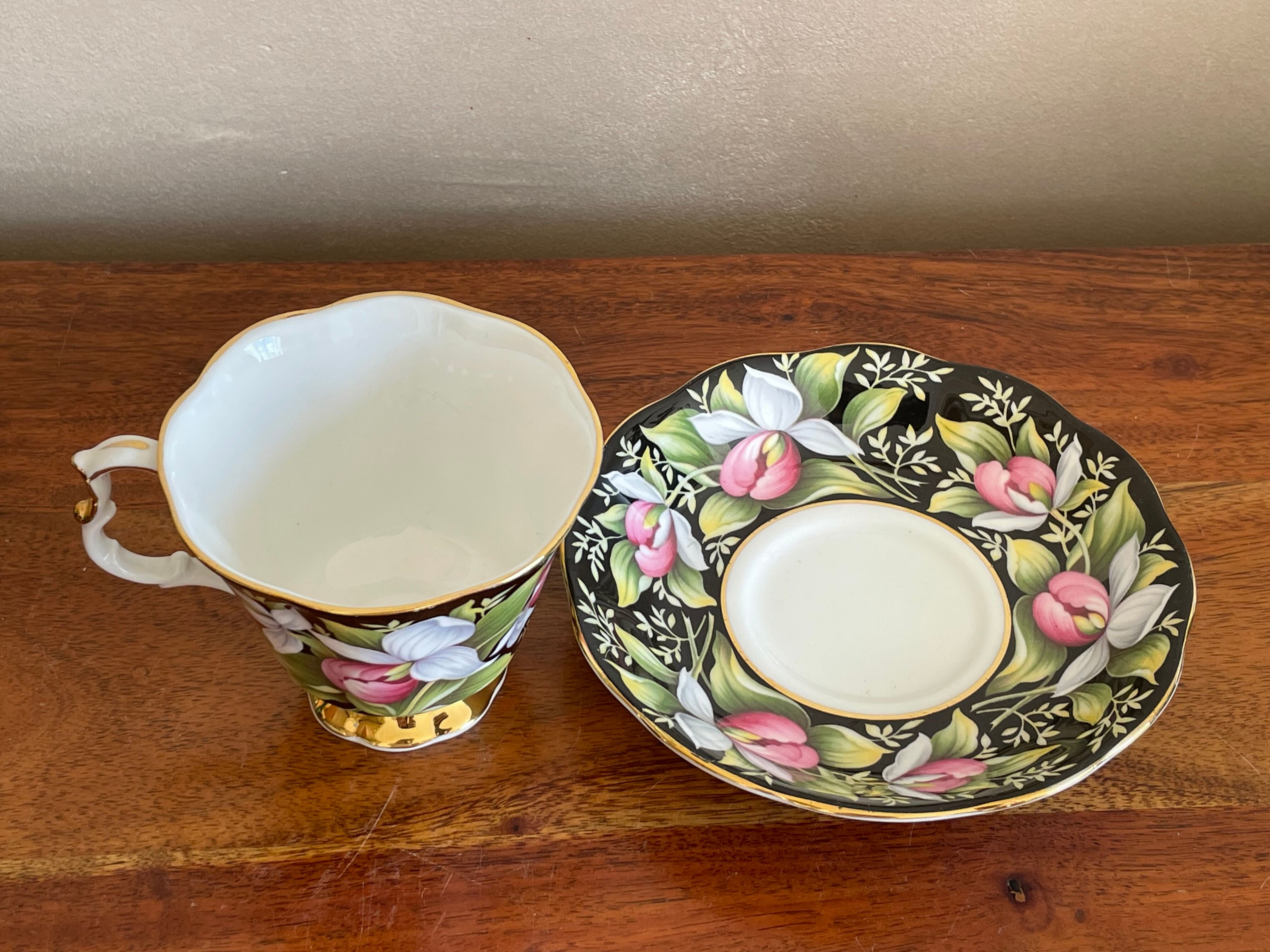 Tea cup royal albert provincial flowers 1975