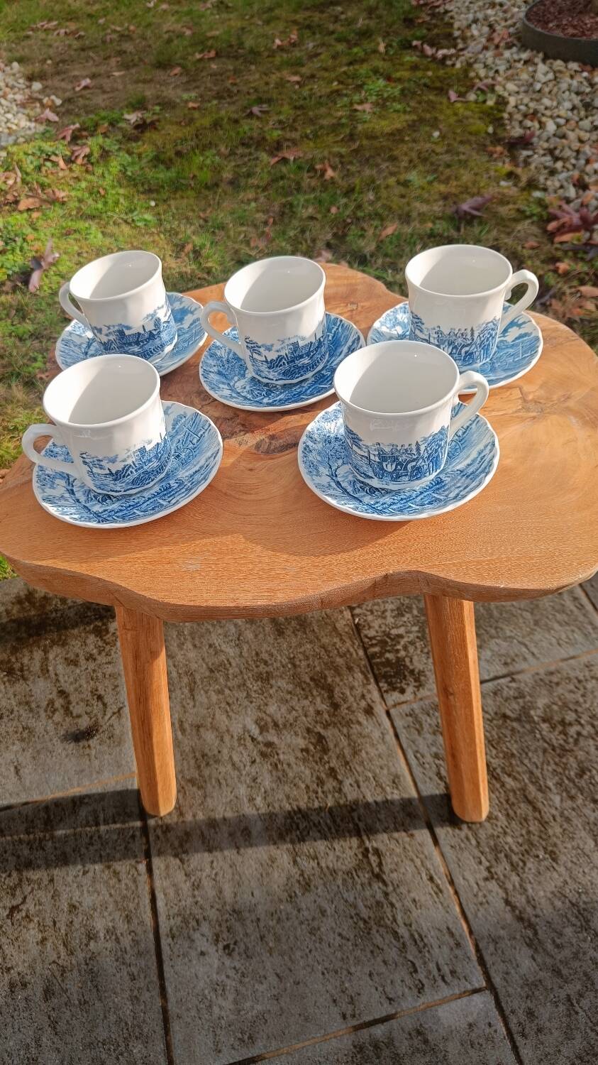 Royal Wessex England porcelain cups