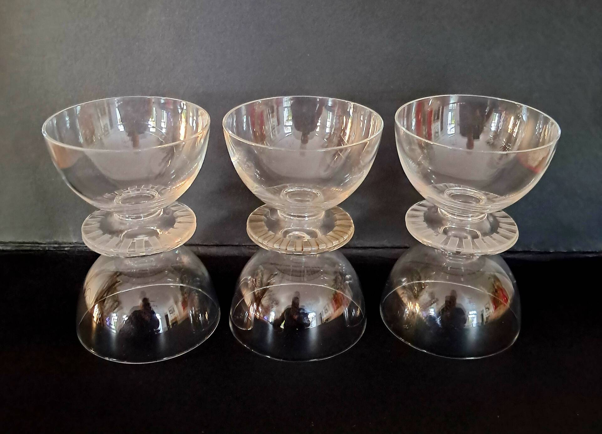 6 crystal champagne coupes Daum Nancy 1930s