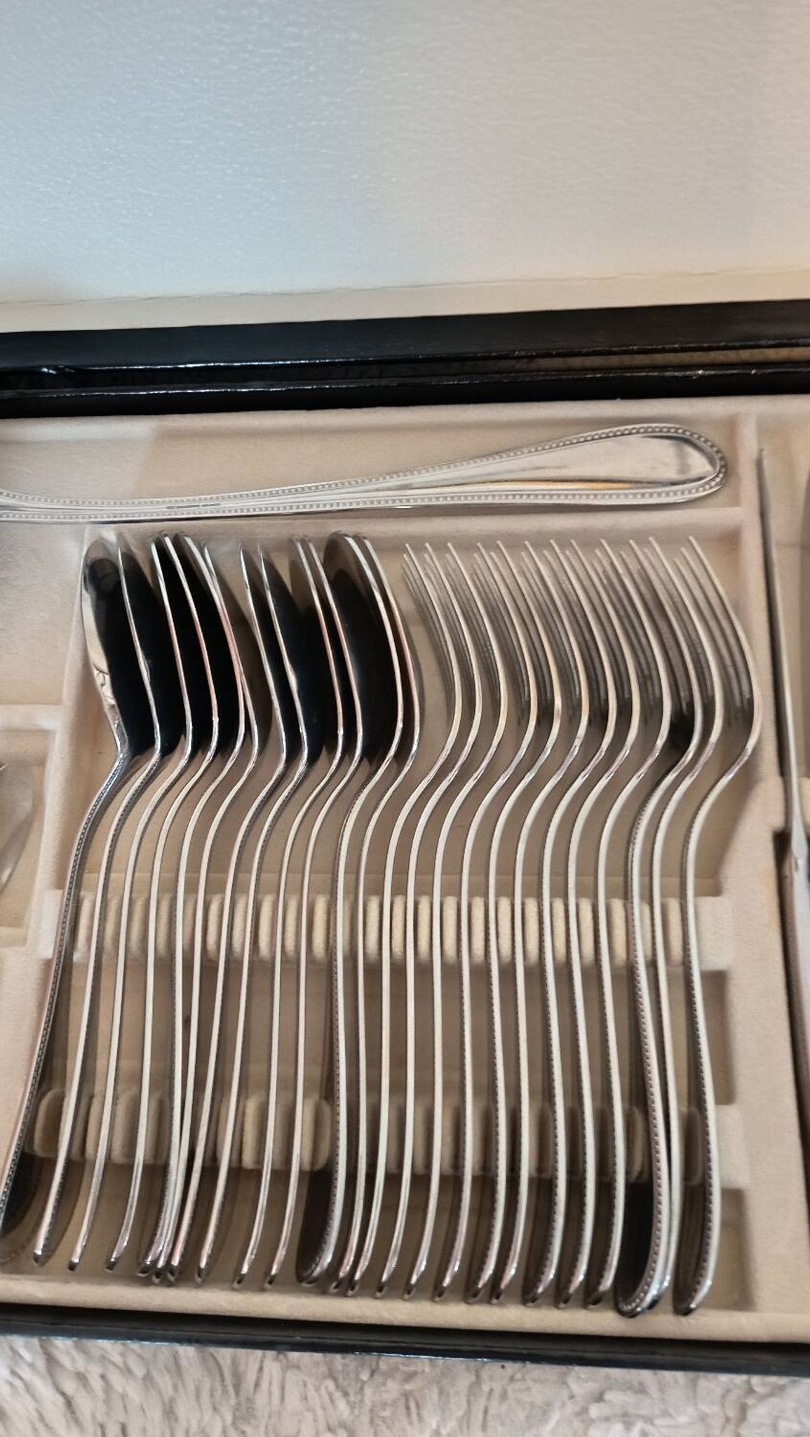 Ménagère Guy degrenne, 49 pièces
