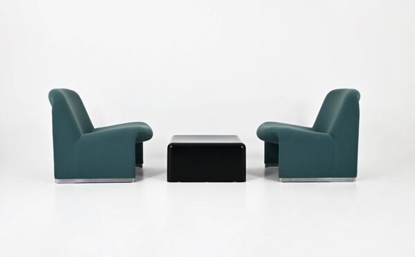 Fauteuils et table Alky par Giancarlo Piretti pour Anonima Castelli, 1970