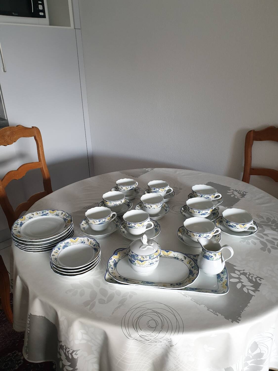 Hutschenreuther porcelain coffee service for 6 people