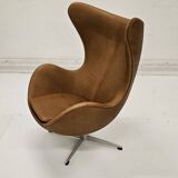 Arne Jacobsen Egg chair by Fritz Hansen
