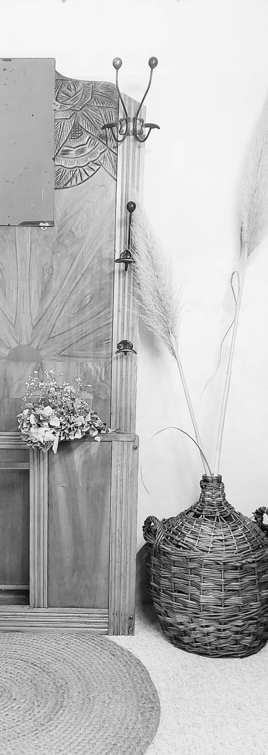 Art deco locker room