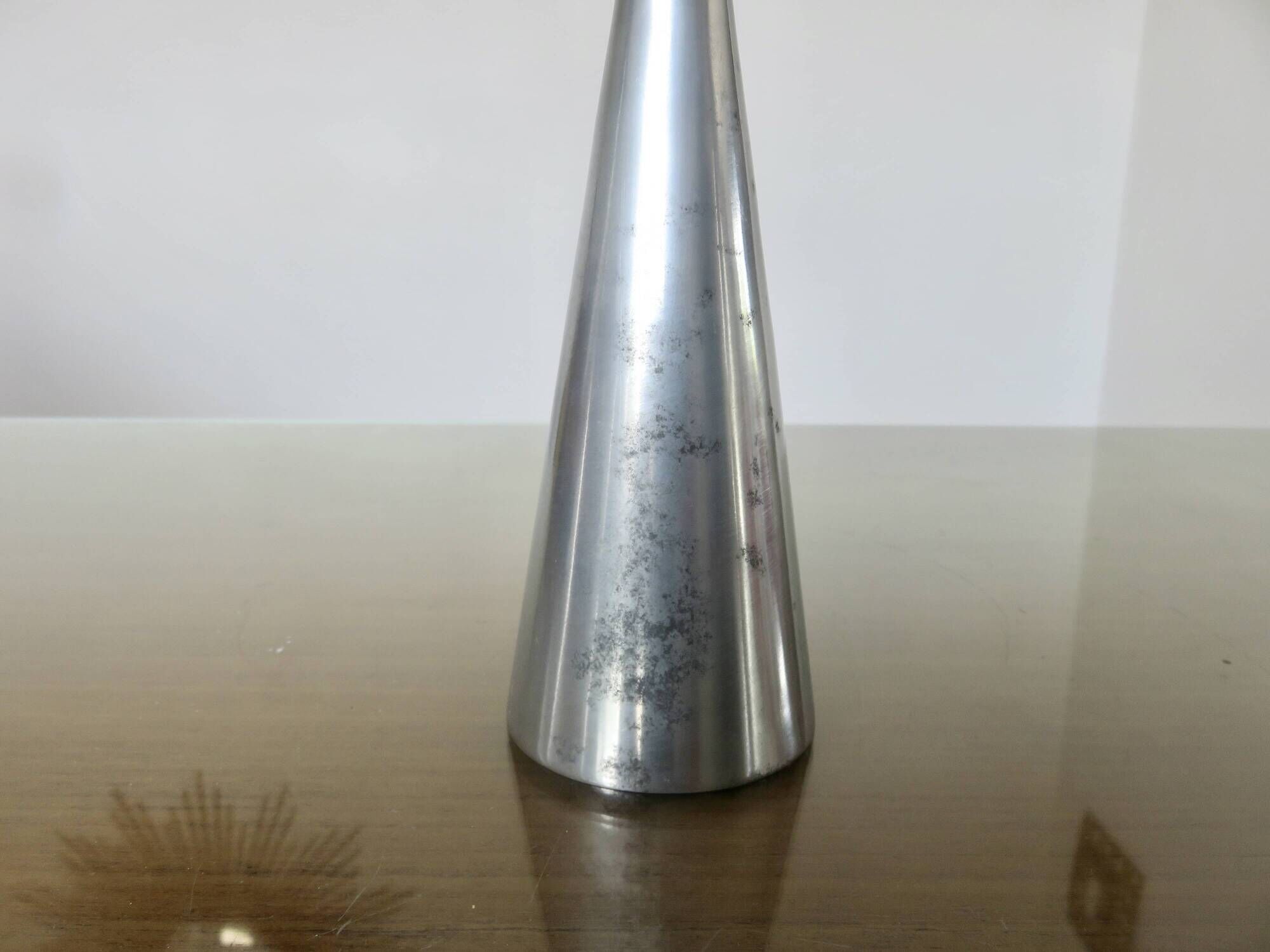 Series of 3 Scandinavian "diabolo" candlesticks in aluminum 1970