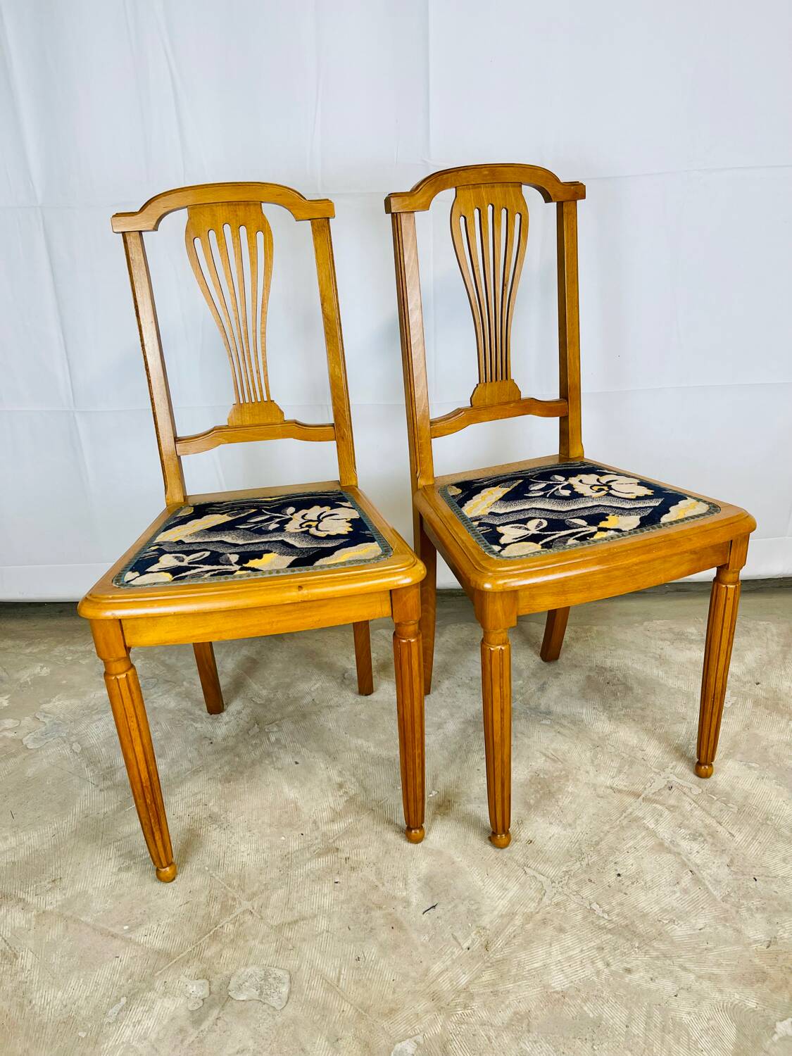 Dining room chairs