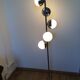 Lampadaire spirale chromé, design 70