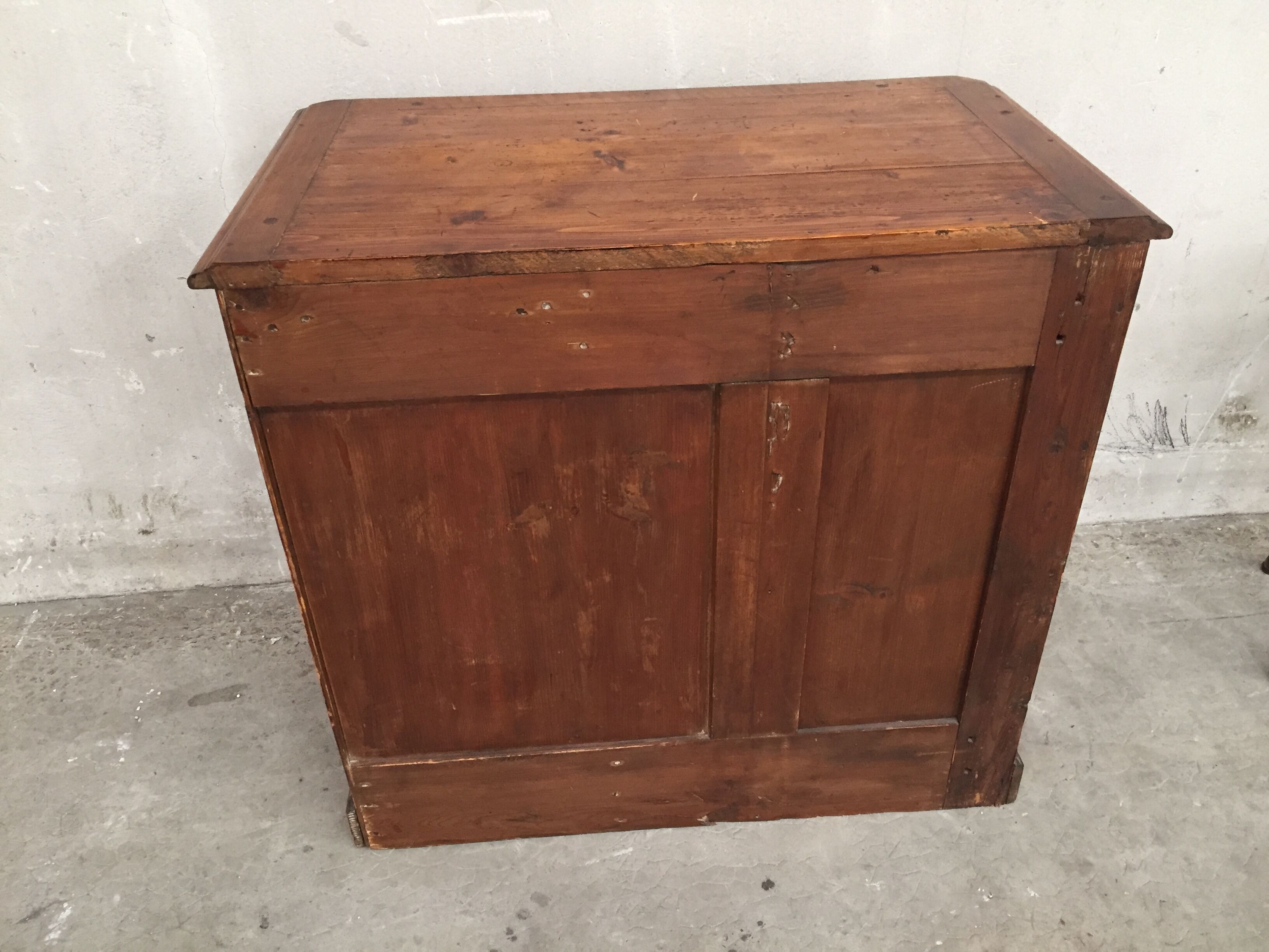 nice little antique desk