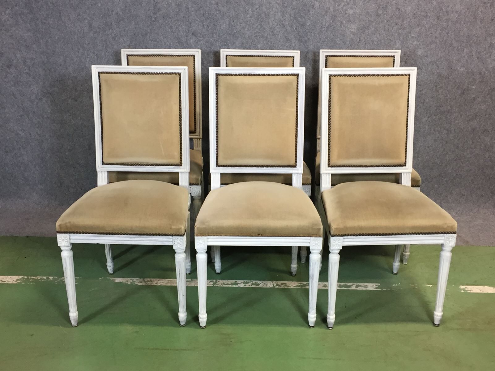Set of 6 chairs