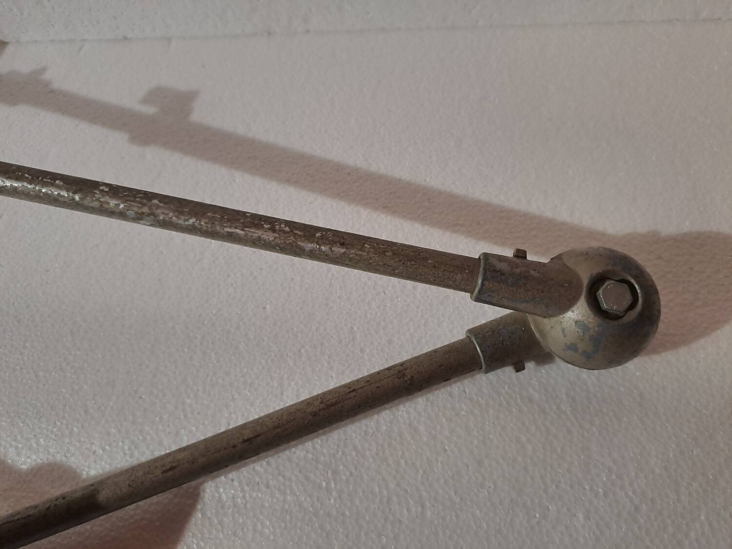 Old industrial articulated workshop lamp