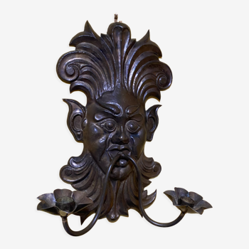 Wall candle holder with face decorations, in bronze metal, in perfect condition, XXs,