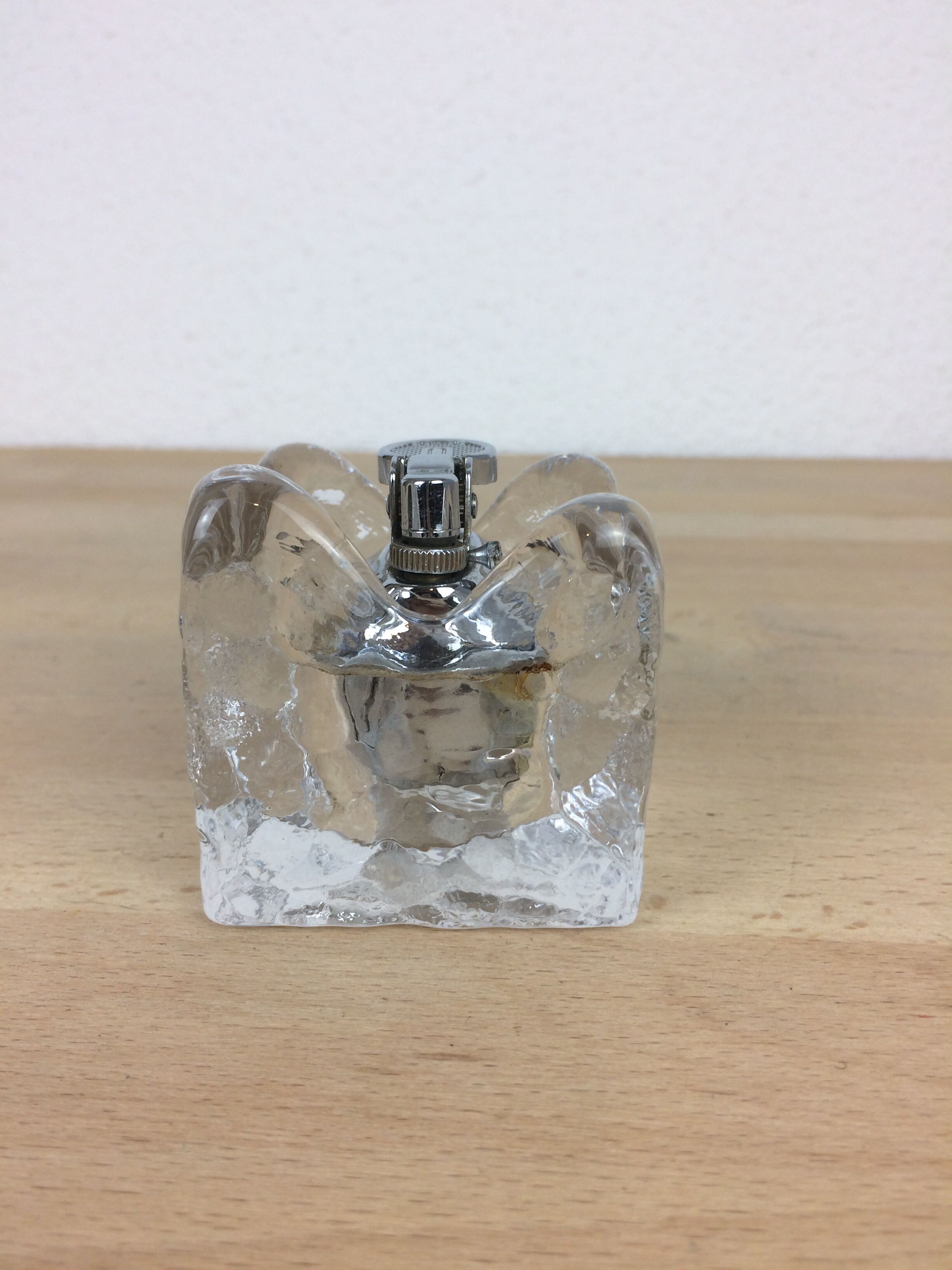 Briquet glaçon cubique en verre