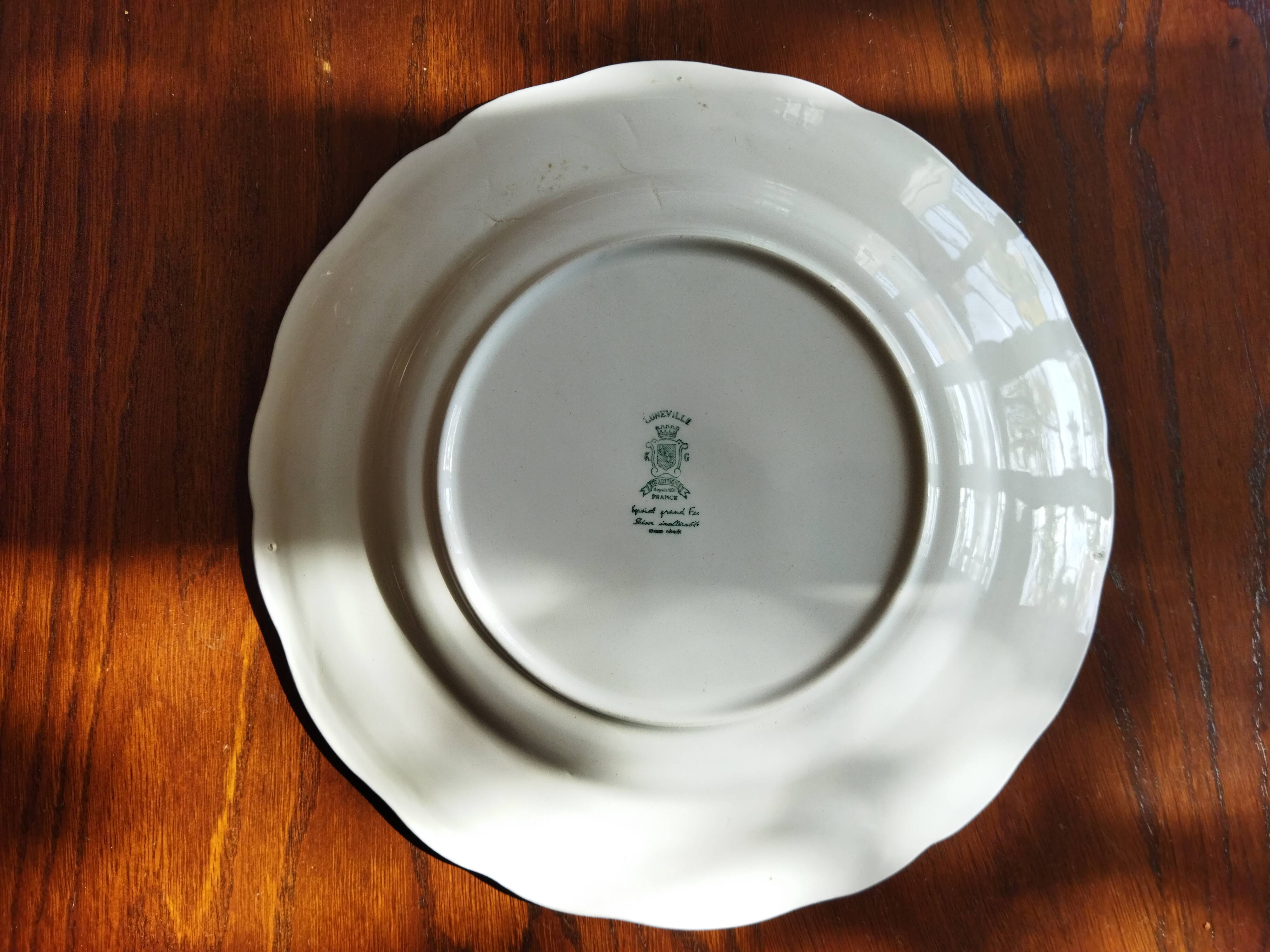 Six blue & white plates Gien, Villeroy & Boch, Sarreguemines, W.Adams (Tunstall) and K&G Luneville