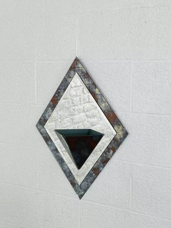 Miroir Art Deco années 40 forme losange avec cache pot intégré
