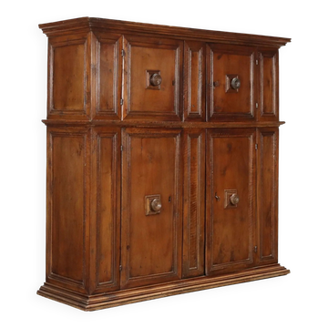 Antique double-bodied buffet, early 17th century, walnut doors.