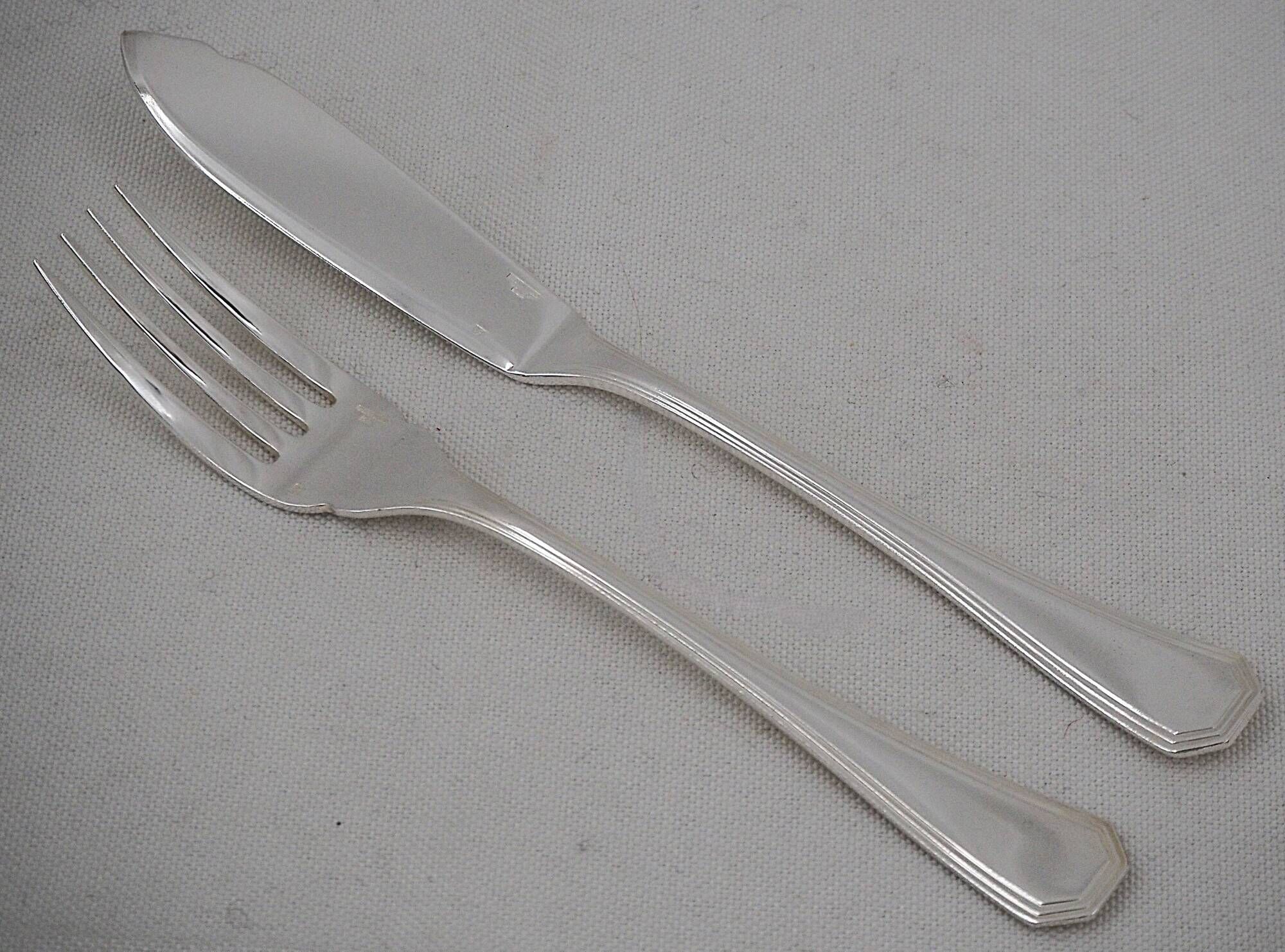 Christofle America, Art Deco 12 fish cutlery, 24 pieces silver-plated metal.