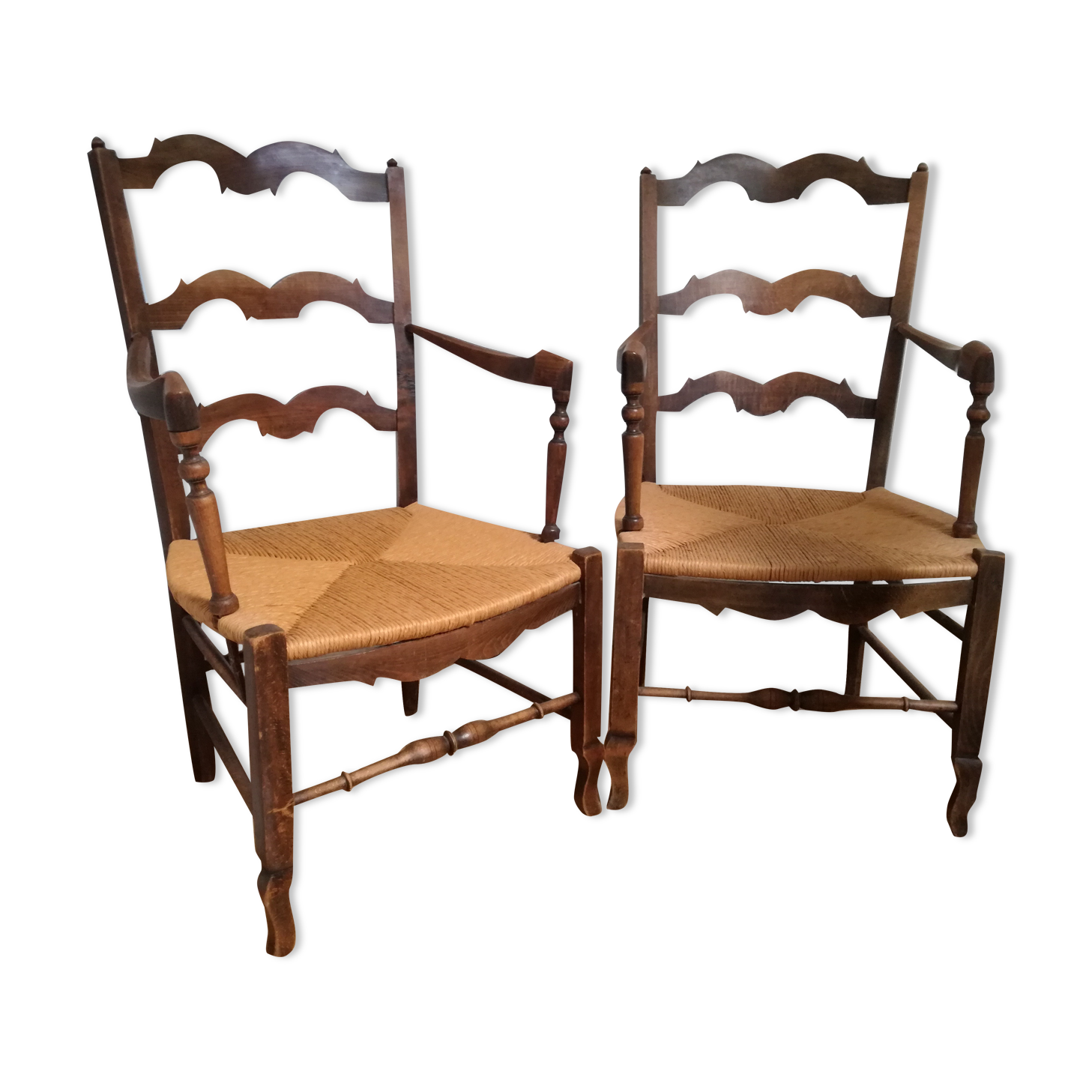 Paire de fauteuils paillés provençaux