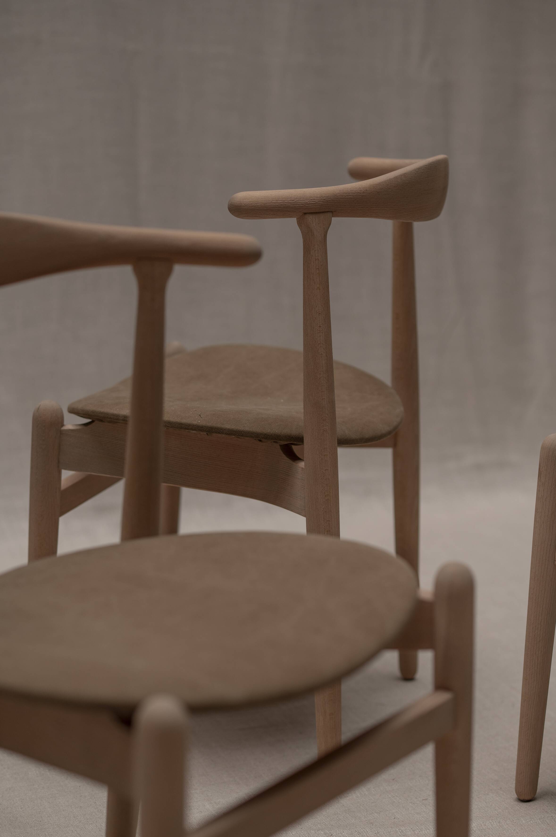 Model FH 1934 dining chairs by Hans J. Wegner