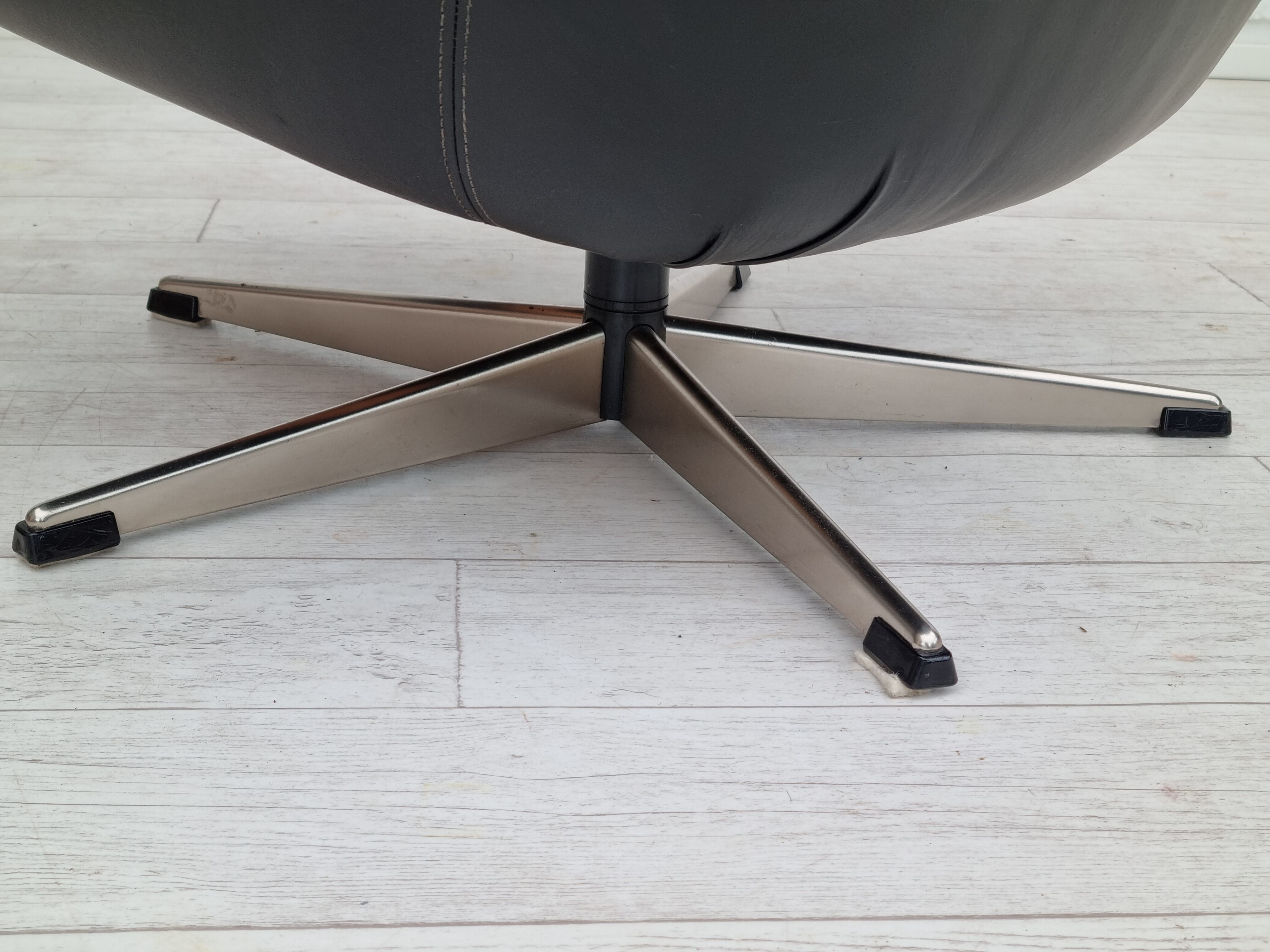 Fauteuil en cuir pivotant danois vintage