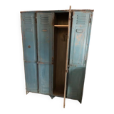 4-door industrial locker room