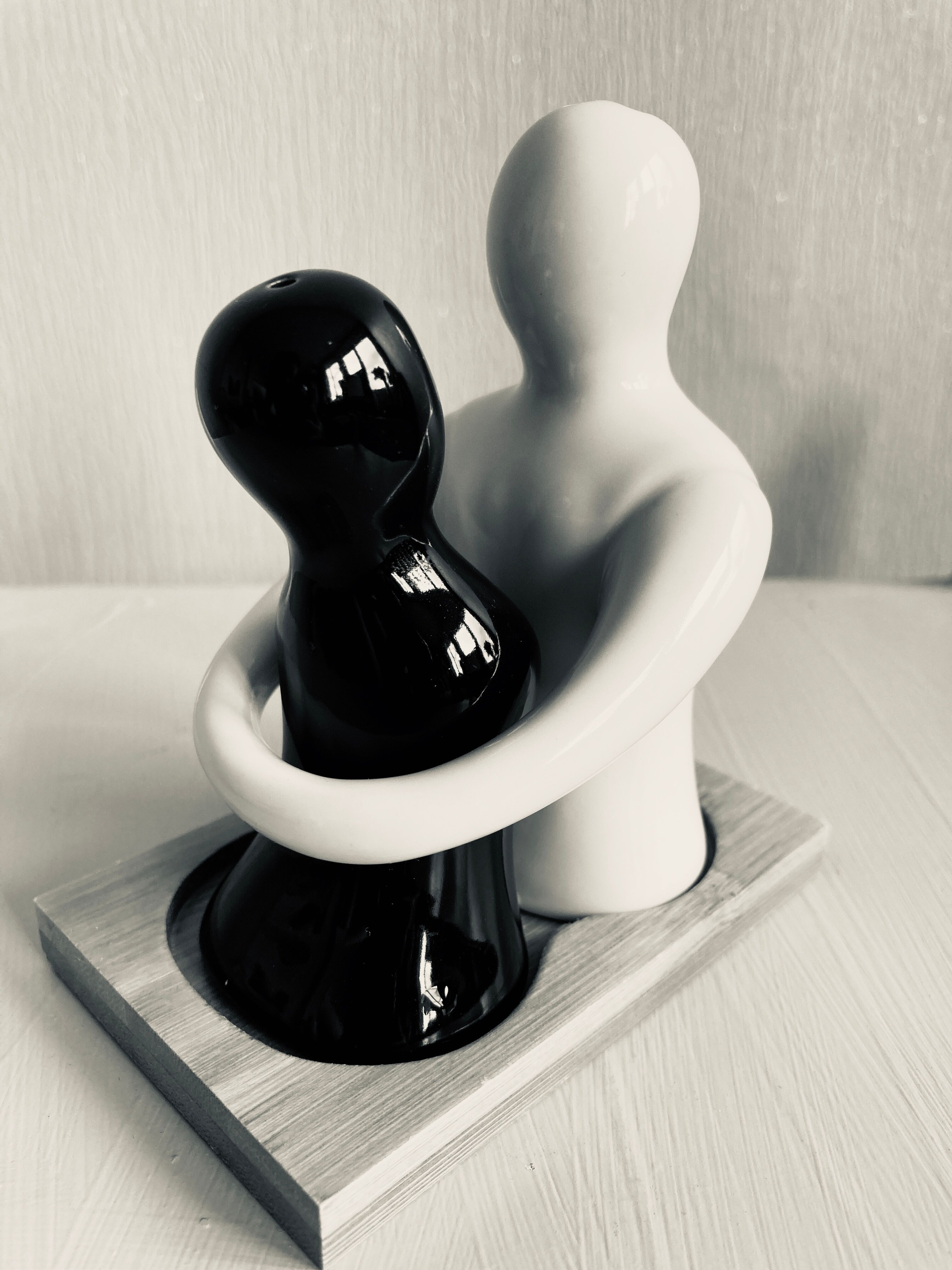 Tasty Love salt and pepper shaker