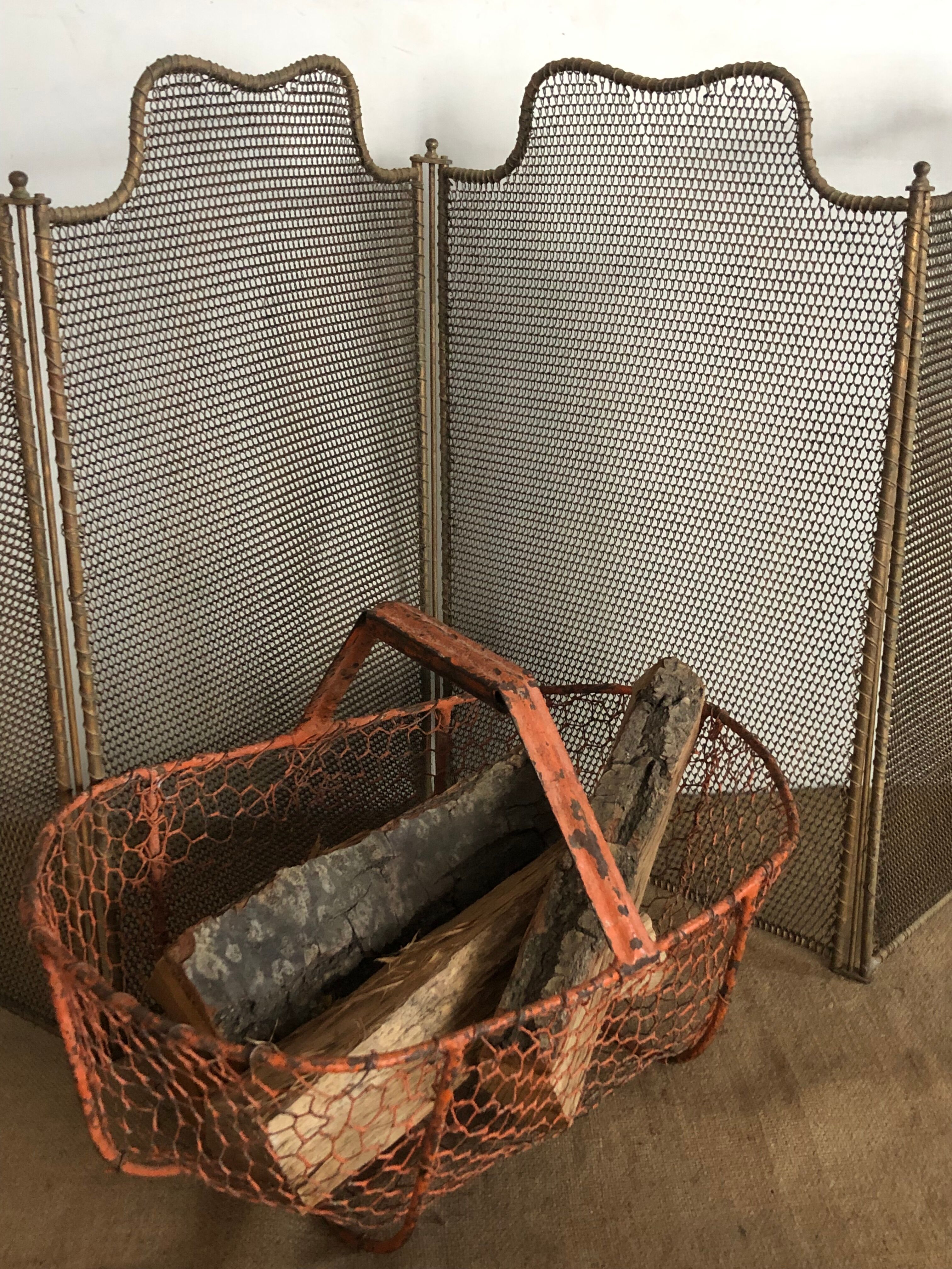Garden mesh basket or log basket