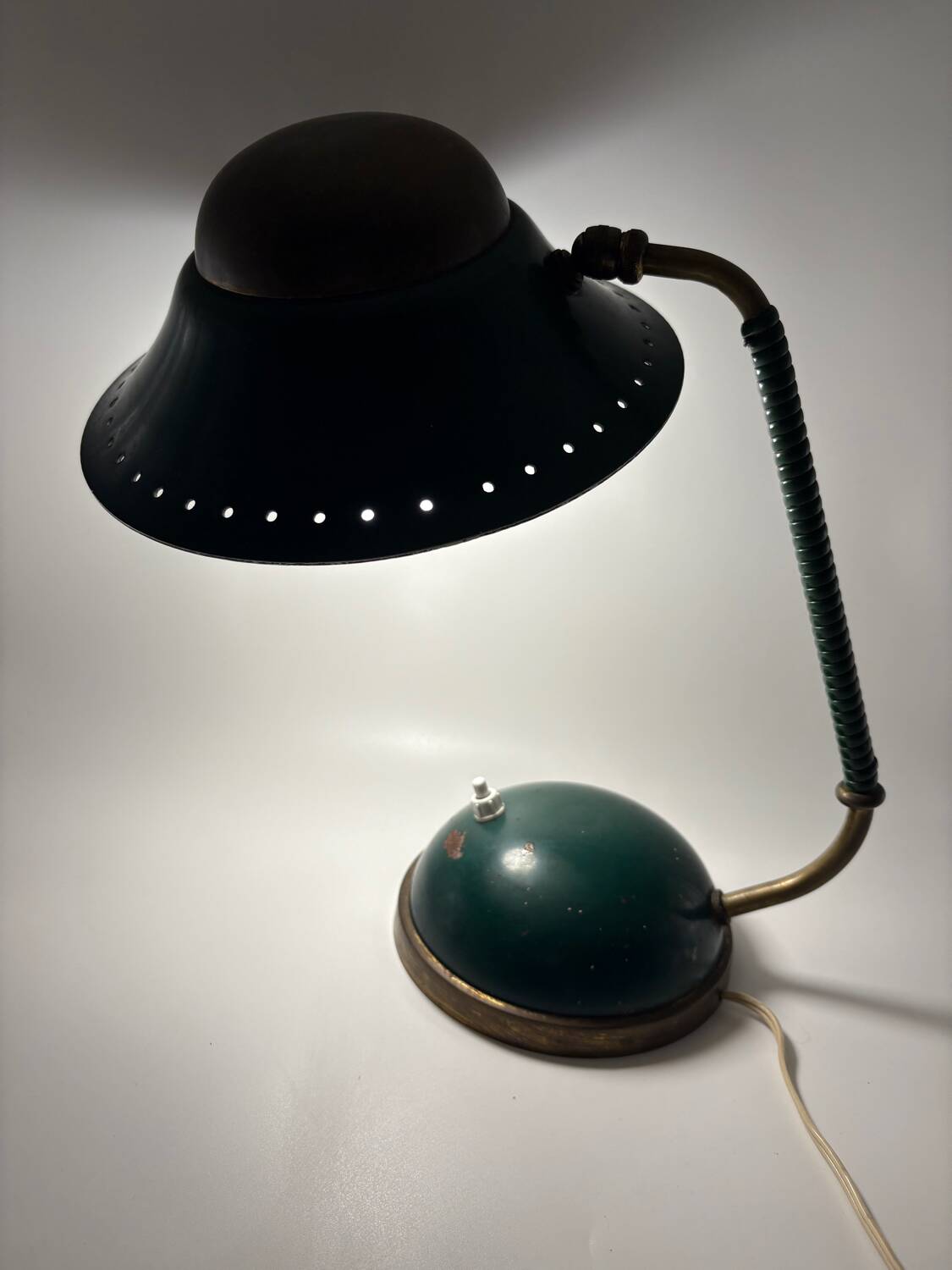 1960s cocotte desk lamp, green and brass, table lamp